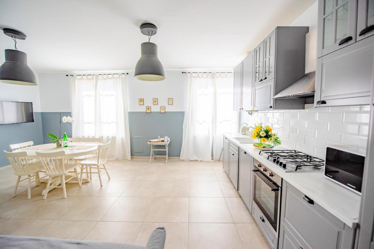 Beach Apartment In The Center 산레모 외부 사진