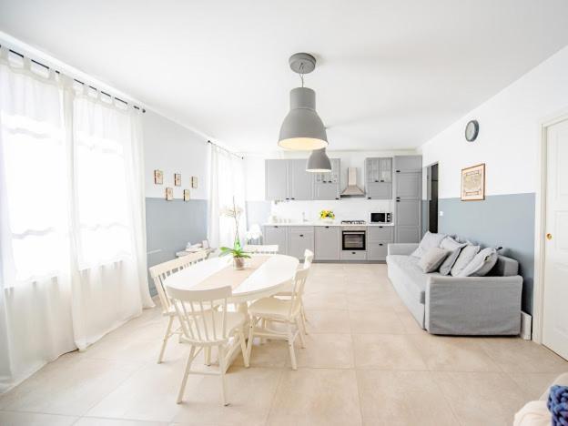 Beach Apartment In The Center 산레모 외부 사진