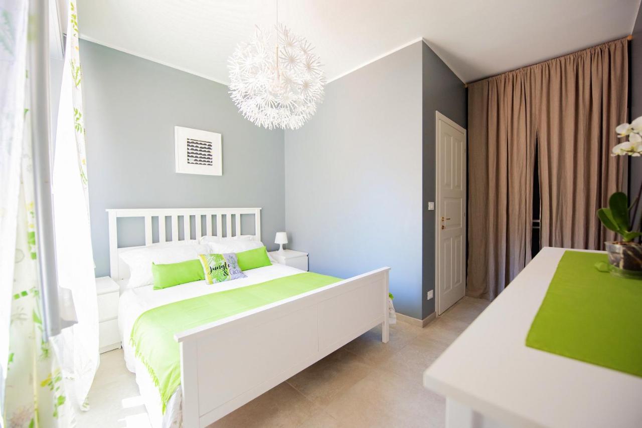 Beach Apartment In The Center 산레모 외부 사진